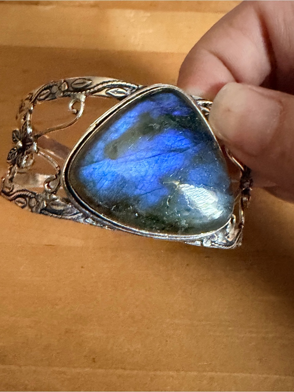Beautiful Flashy Blue Labradorite Statement Cuff Bracelet - 925 Plated/Stamped